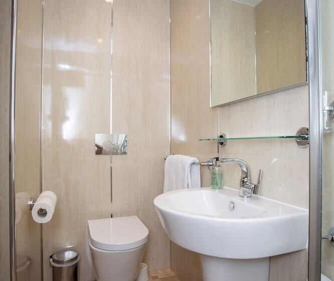 غرفة قياسية فردية, The Olde Ship Inn