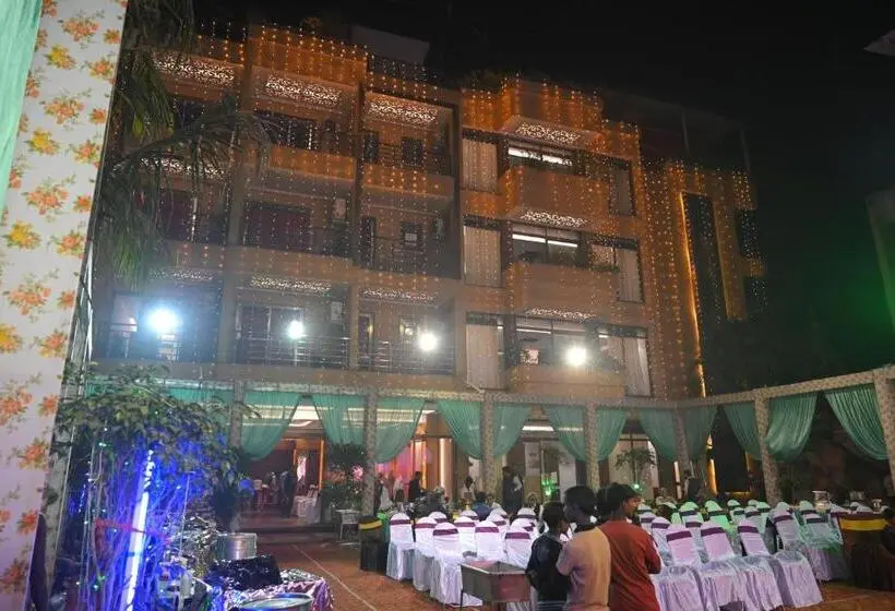 スーペリアールーム, Jjk Rukmini Vilas Hotels And Banquets