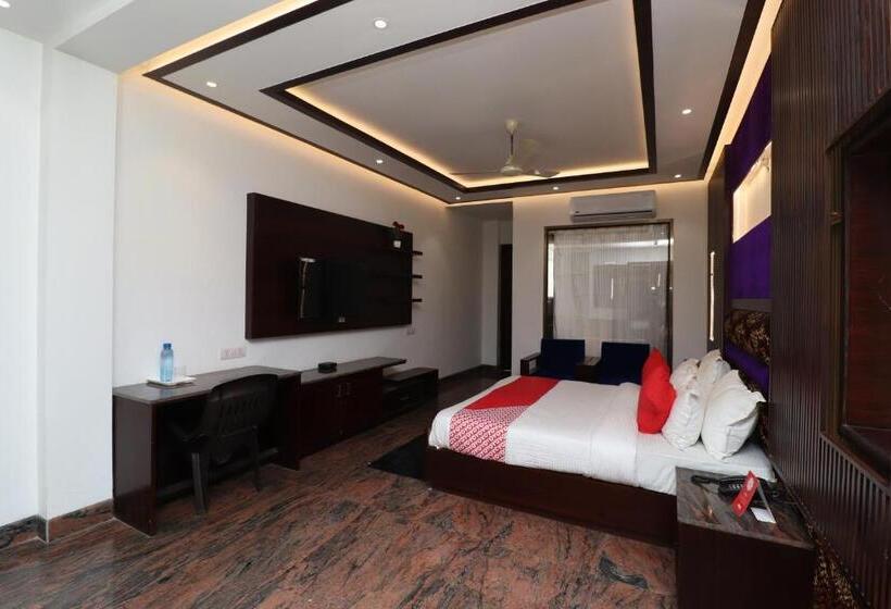 إستوديو ديلوكس, Jjk Rukmini Vilas Hotel & Banquet