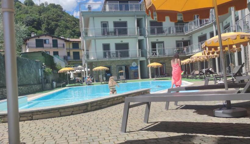 Havuz Manzaralı 1 Yatak Odalı Daire, Residence Alessandra