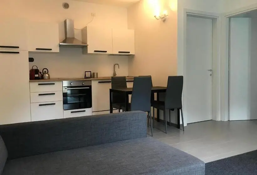 プールの見える１ベッドルームアパートメント, Residence Alessandra