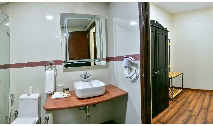 디럭스 룸, Fort Aranya