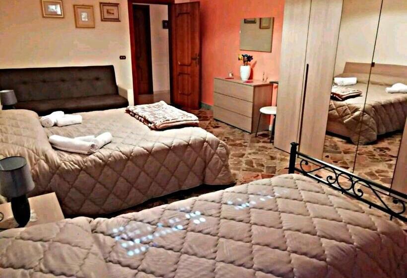 חדר סטנדרט לארבעה, A Casa Di Raffy