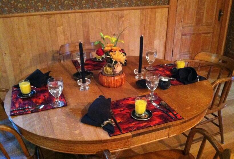 キングサイドベッドのスタンダードワンルーム, Abe's Spring Street Guest House