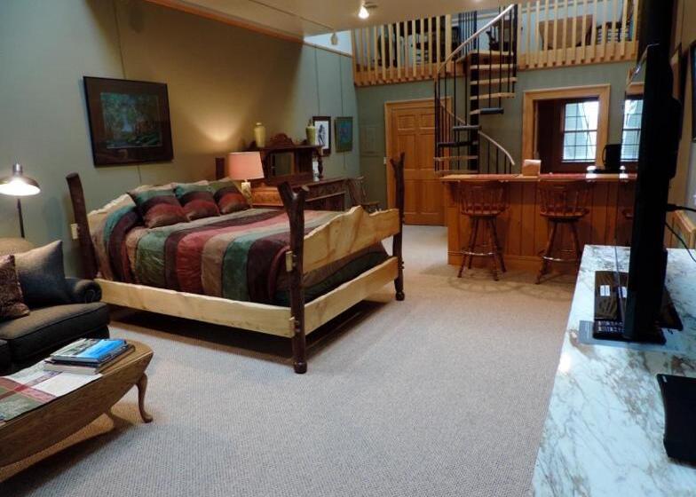 スイート, Abe's Spring Street Guest House