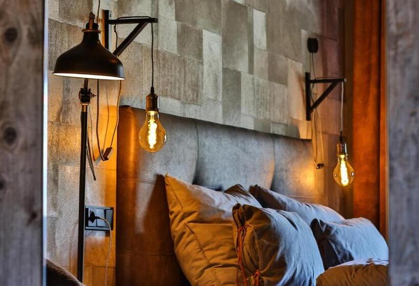 חדר סטנדרט עם מרפסת, Herz3 Hotel Bar Restaurant Trattoria