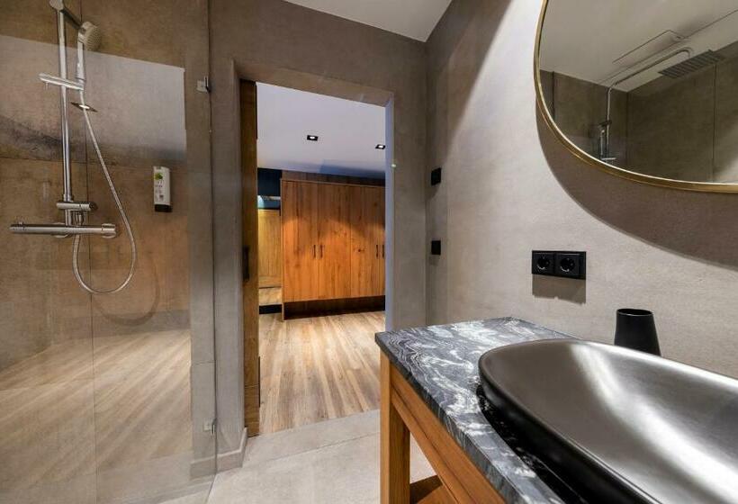 חדר משפחתי, Herz3 Hotel Bar Restaurant Trattoria