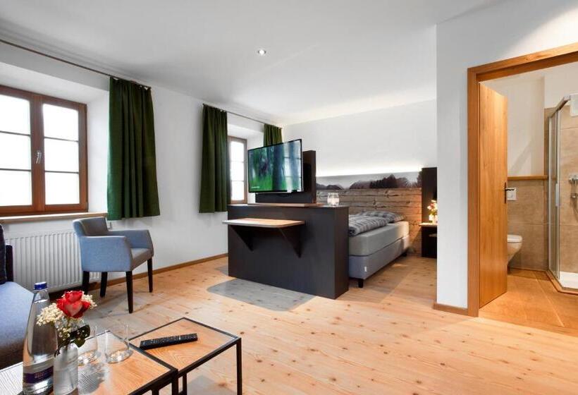 디럭스 룸, Rait´ner Wirt