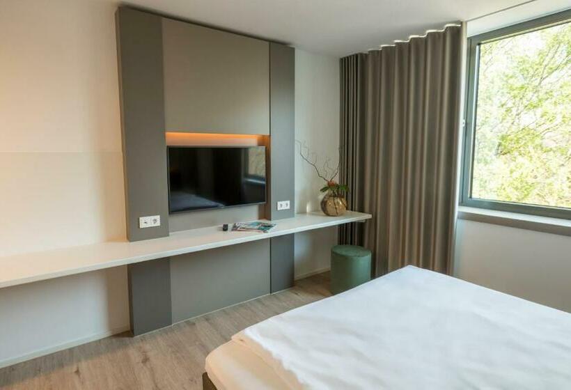 اتاق استاندارد, Motel B