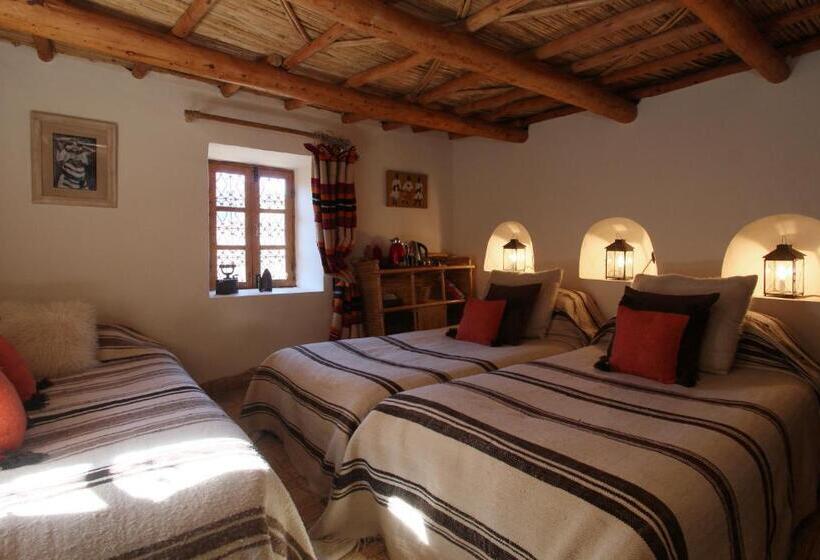 اتاق خانوادگی با چشمانداز باغ, Douar Samra