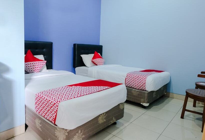 스탠다드 룸, Oyo 778 Guest House Amalia Malang