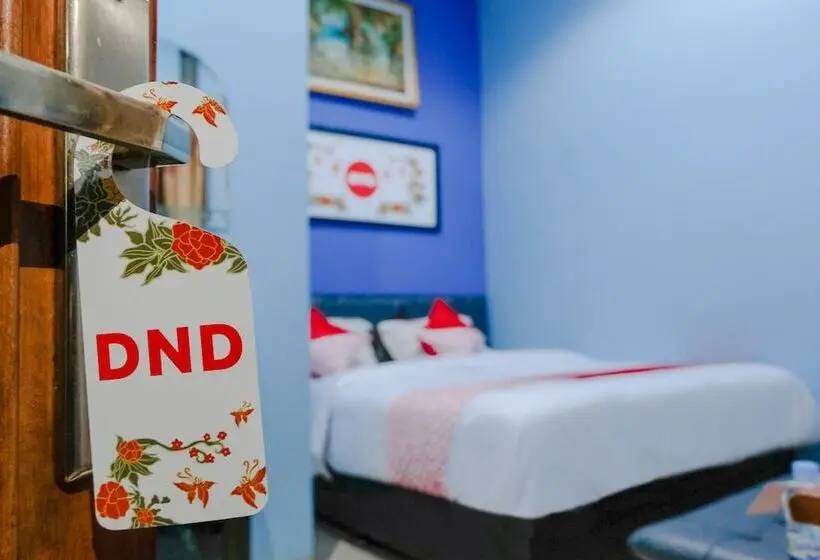 اتاق لوکس, Oyo 778 Guest House Amalia Malang