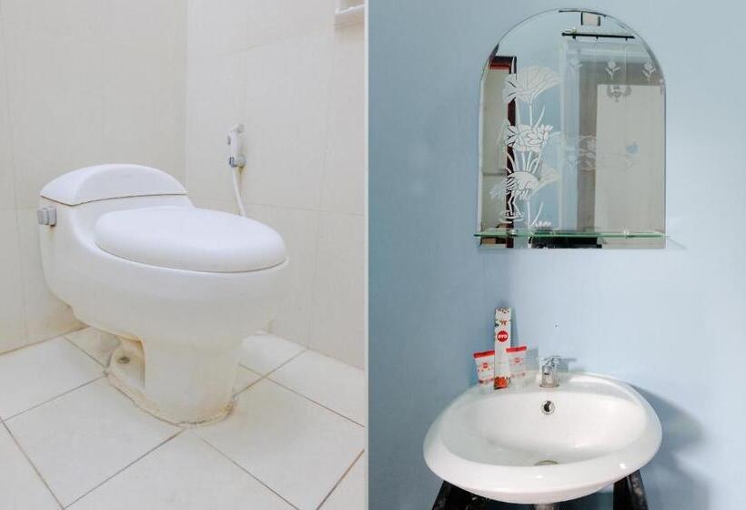 스탠다드 룸, Oyo 778 Guest House Amalia Malang