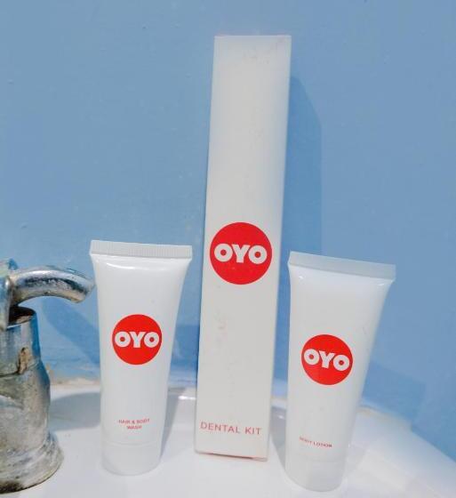 디럭스 룸, Oyo 778 Guest House Amalia Malang