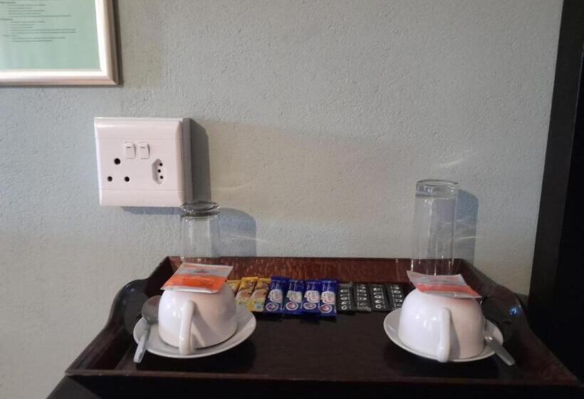 סוויטה דלוקס, Rs Garden Guesthouse