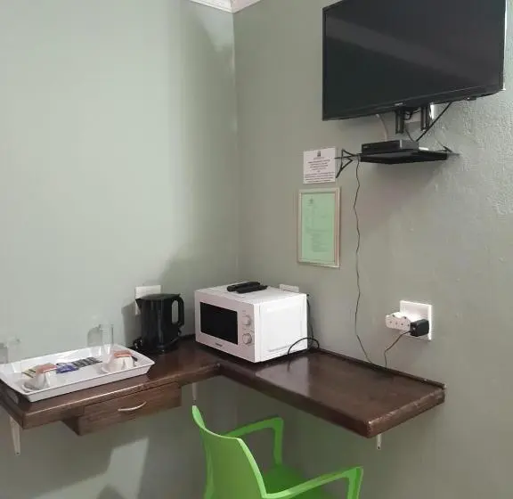 キングサイズベッドのスイートルーム, Rs Garden Guesthouse