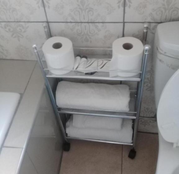 מיטת קינג בסוויטה, Rs Garden Guesthouse