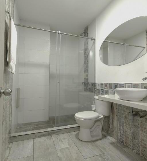 标准间, Rosales Gold