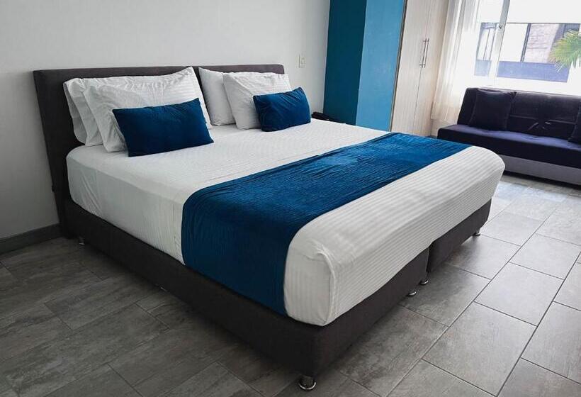 Suite, Rosales Gold