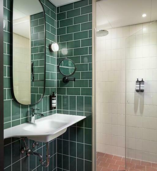 غرفة قياسية ثلاثية, Olympic