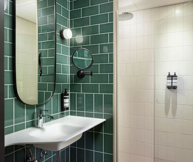 غرفة عائلية, Olympic