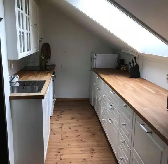 Huoneisto 1 Makuuhuone Merinäkymä Parveke, Ingrids Apartments