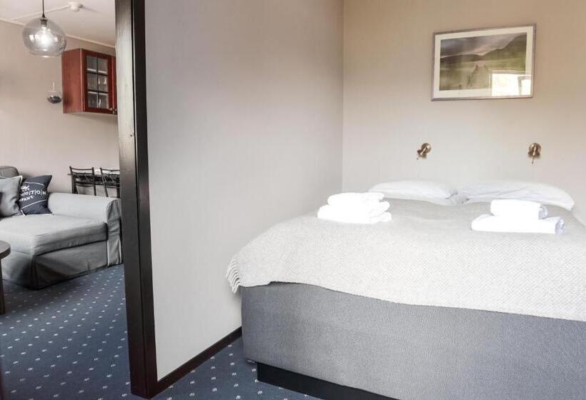 חדר דלוקס עם מרפסת נוף לים, Ingrids Apartments