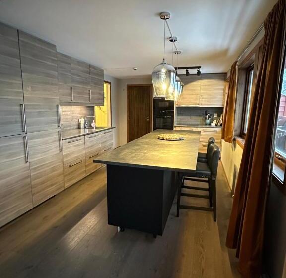 1 Bedroom Apartment Lake View, Ingrids Apartments