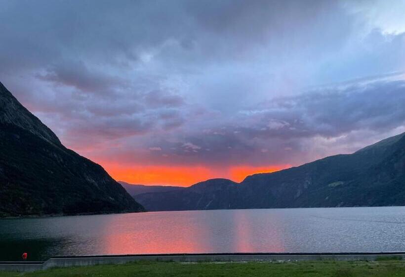 1 Bedroom Apartment Lake View, Ingrids Apartments