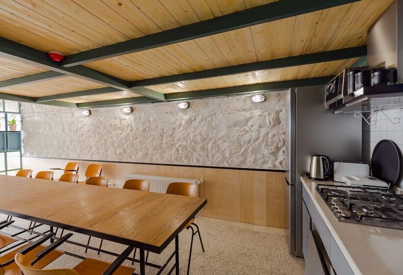 اتاق خانوادگی, Back2me