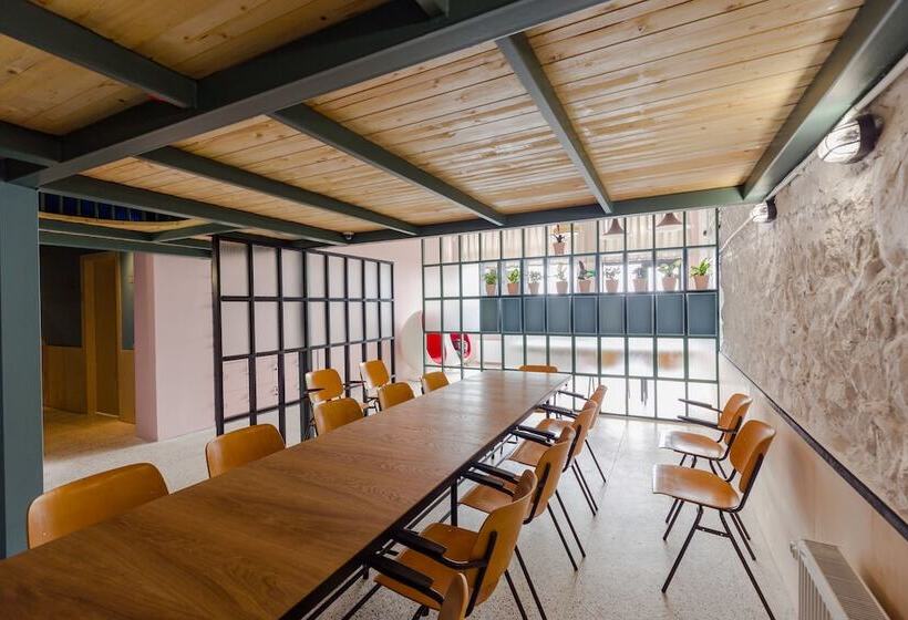 اتاق خانوادگی, Back2me