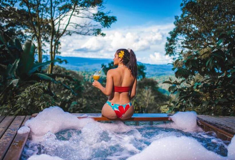 Люкс с гидромассажем, Heimatlos Amazon Lodge