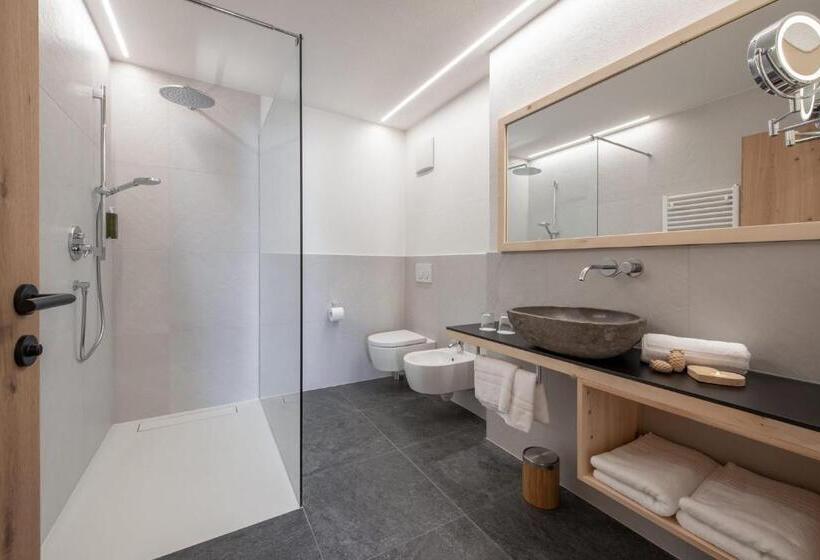 Номер Deluxe с Балконом, Naturhotel Runa