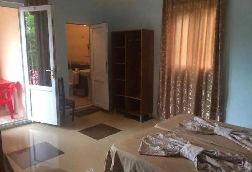 اتاق استاندارد سه نفره, Gio 350