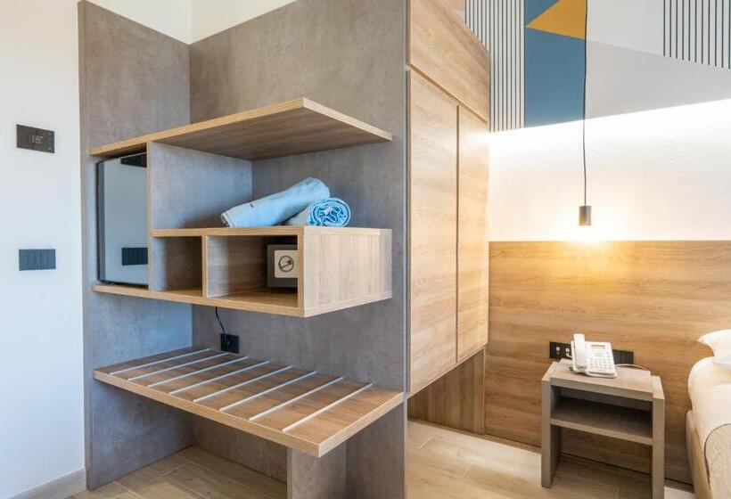 اتاق استاندارد با چشم‌انداز دریا, Horizon Hotel Badesi