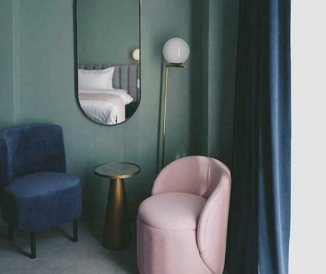 اتاق لوکس با تخت بزرگ, Hostel Our Nomad