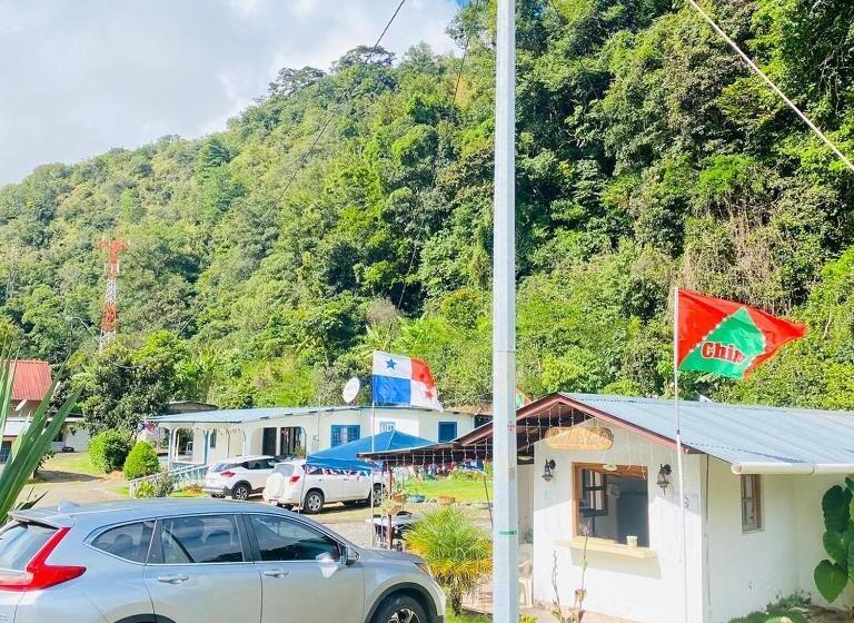 기본룸, Bambito´s Café & Hostel