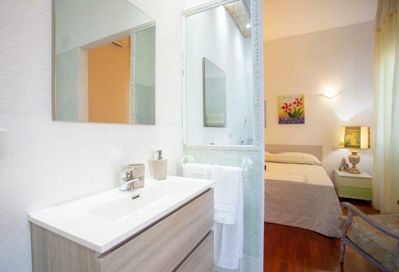 Deluxe Room, A Due Passi Olbia