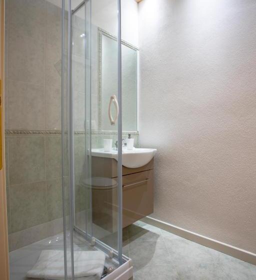 Standard room with outdoor bath, A Due Passi Olbia