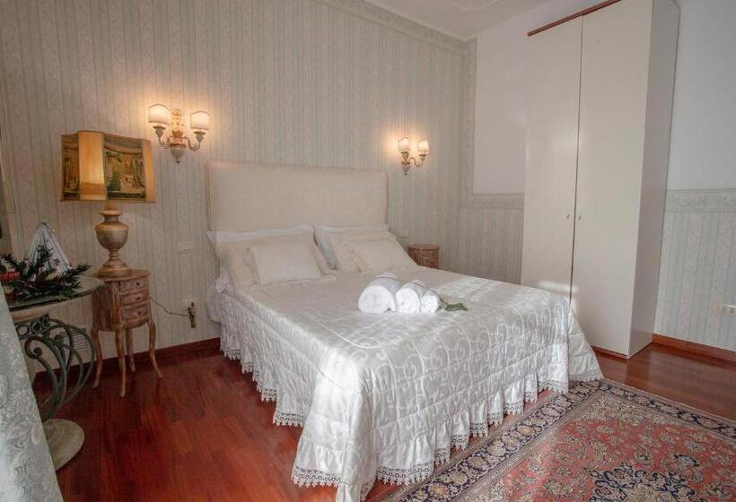 Deluxe Room King Size Bed, A Due Passi Olbia