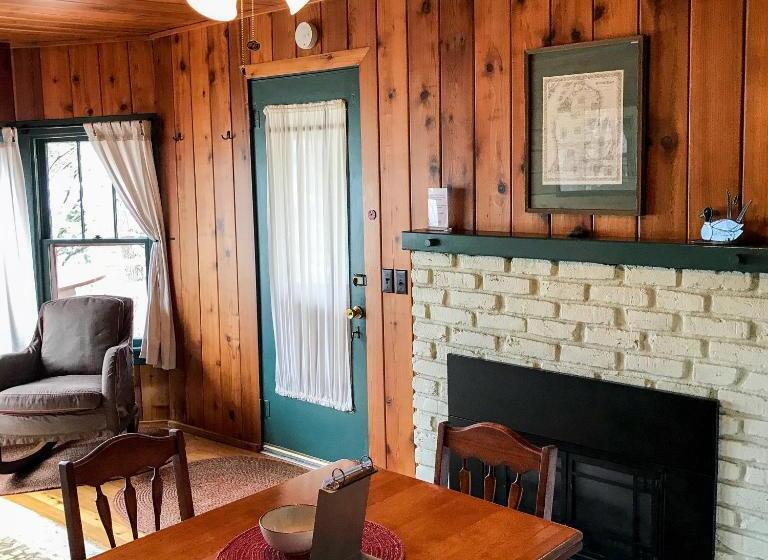 １ベッドルームハウス, Chimney Corners Resort