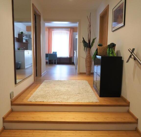 דירת חדר דלוקס, Die Residenz