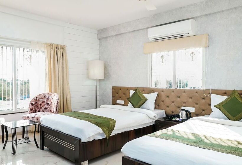 标准间, Treebo Hotel A1