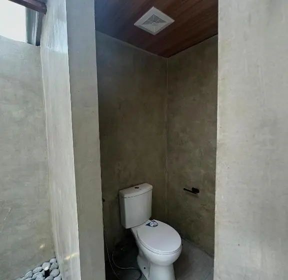 اتاق سوپریور با تخت بزرگ, Your Brothers House Tribal Village