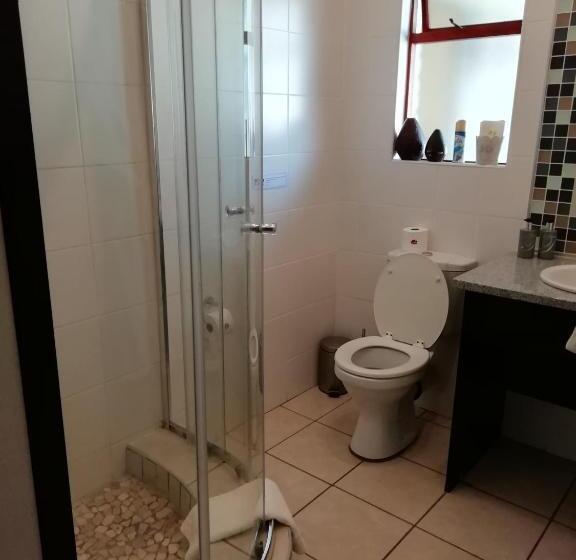 חדר סטנדרט נוף לגינה, Rustic Butler B&b