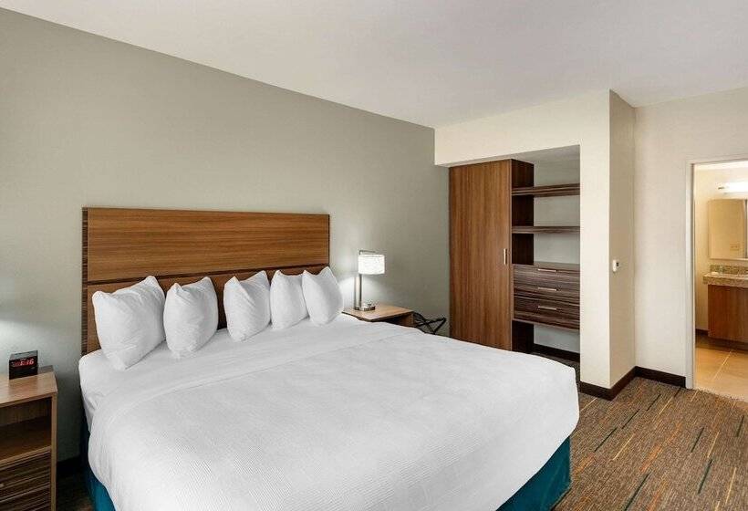 جناح, Mainstay Suites Lancaster Dallas South