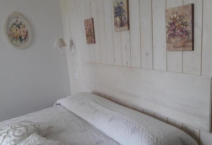 Люкс с Балконом, B&bla Collina Dei Ciliegi