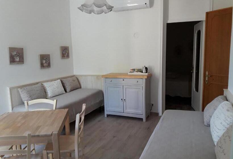 Люкс с Балконом, B&bla Collina Dei Ciliegi