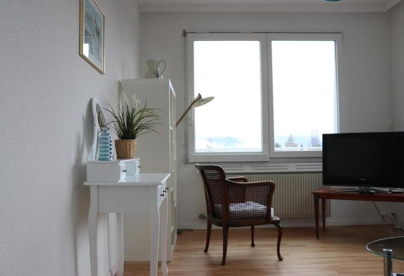 Suite with lake view, La Maison Des Copains