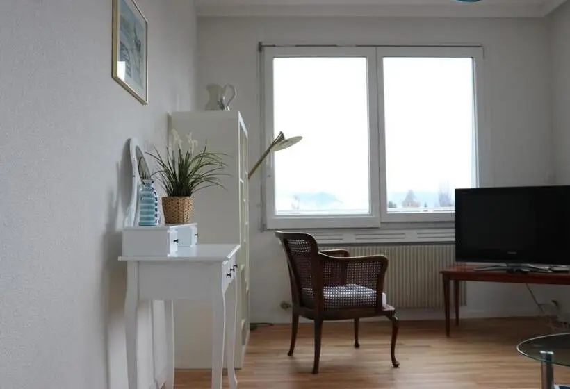 Suite with lake view, La Maison Des Copains